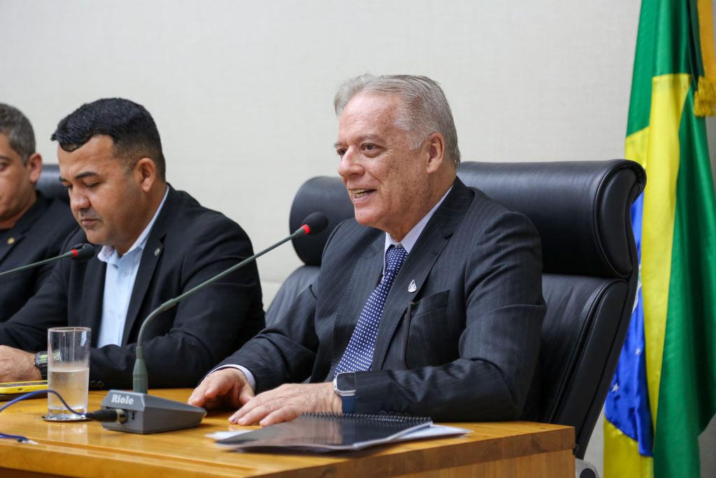 Vinícius Benevides é reconduzido ao cargo de diretor da Adasa 1 WhatsApp Image 2025 03 24 at 17.00.45 1