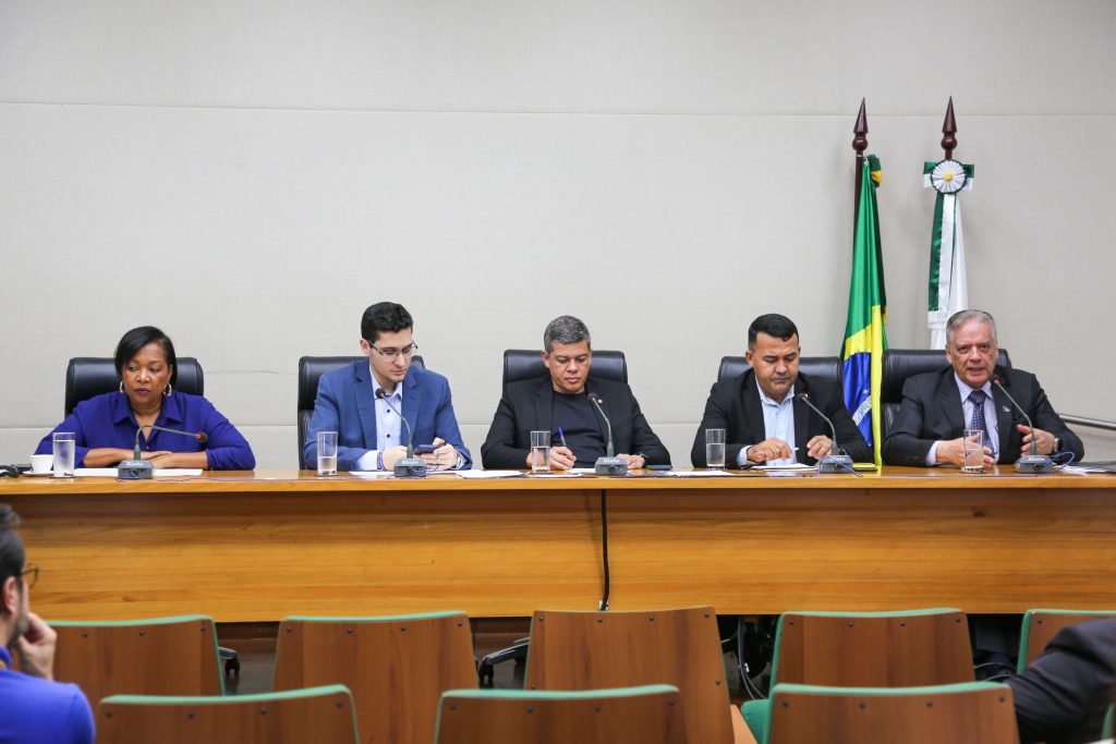 Vinícius Benevides recebe parecer favorável à sua recondução ao cargo de diretor da Adasa 11 Capa materia 1