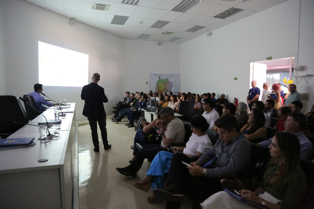 Dia mundial da Água: Adasa debate uso racional dos recursos hídricos 5 Uso Racional da Agua 6