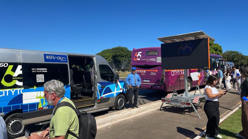 Adasa marca presença no Lançamento Oficial do City Tour Cívico de Brasília 5 CityTour4