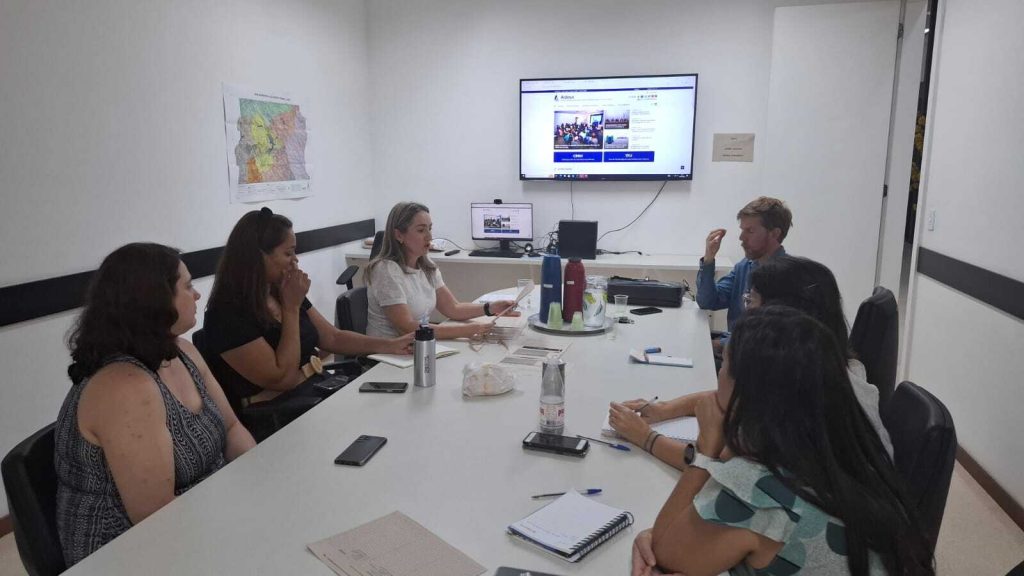 Adasa apresenta aos Comitês de Bacias estratégias de comunicação sobre a Cobrança pelo Uso da Água no DF 2 Foto 1 1