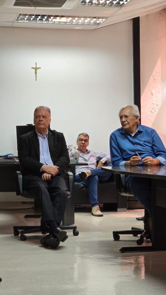 Vinicius Benevides é empossado para novo mandato na Adasa 4 Posse vinicius 3 1