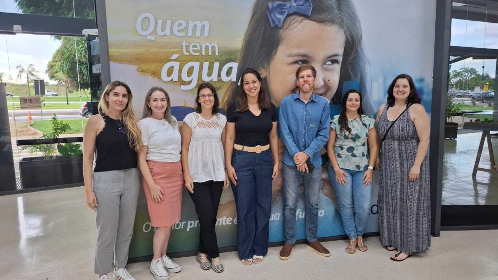 Adasa apresenta aos Comitês de Bacias estratégias de comunicação sobre a Cobrança pelo Uso da Água no DF 1 Comitês de Bacias estratégias