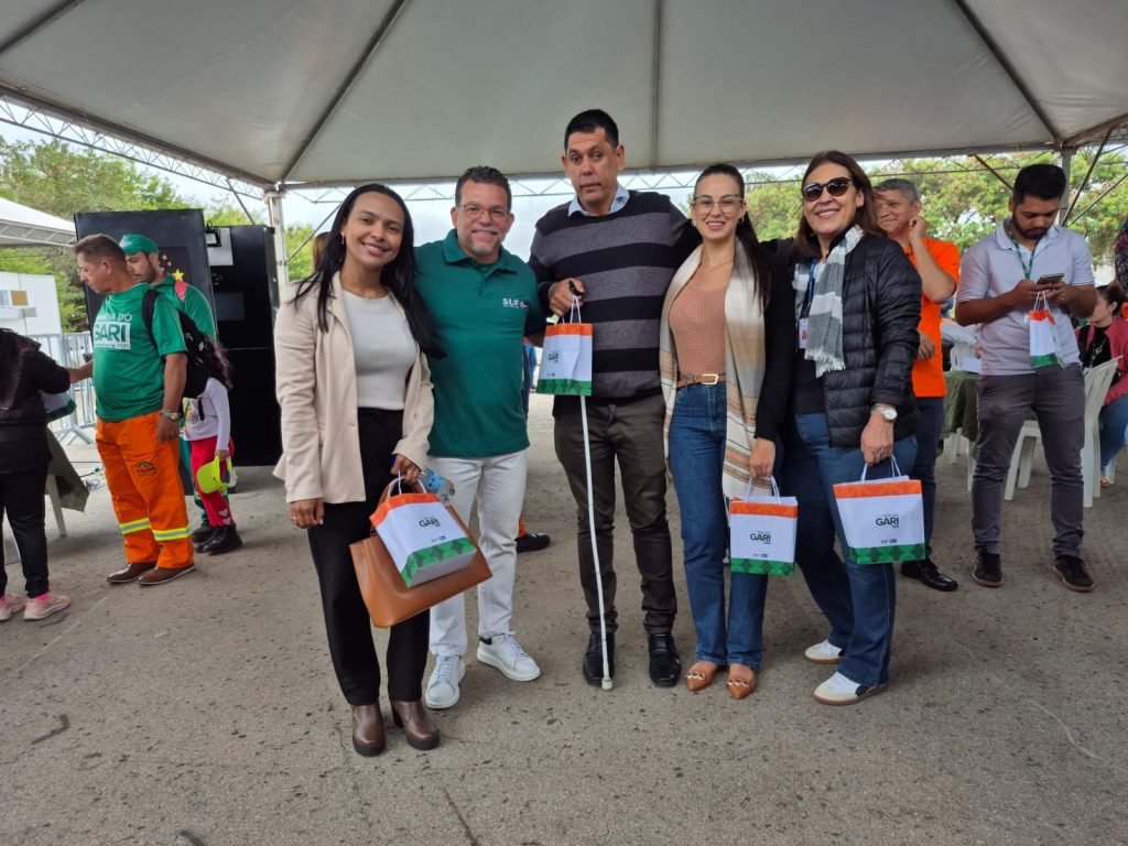Adasa participa de homenagem ao Dia do Gari promovida pelo SLU 1 CAPA Dia do Gari SLU